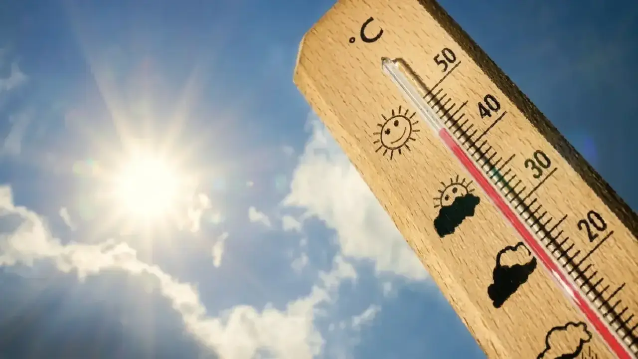 الأحساء وشرورة تتجاوز 43°C بينما تسجل السودة 23°C فقط في يوم واحد